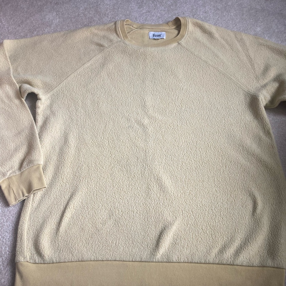 feat Raglan Sweatshirt